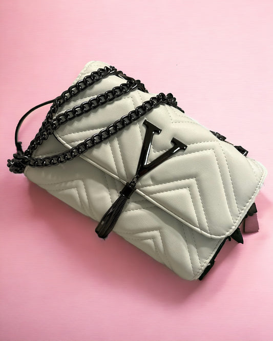 SHE’S CLASSY CROSSBODY SHOULDER BAG